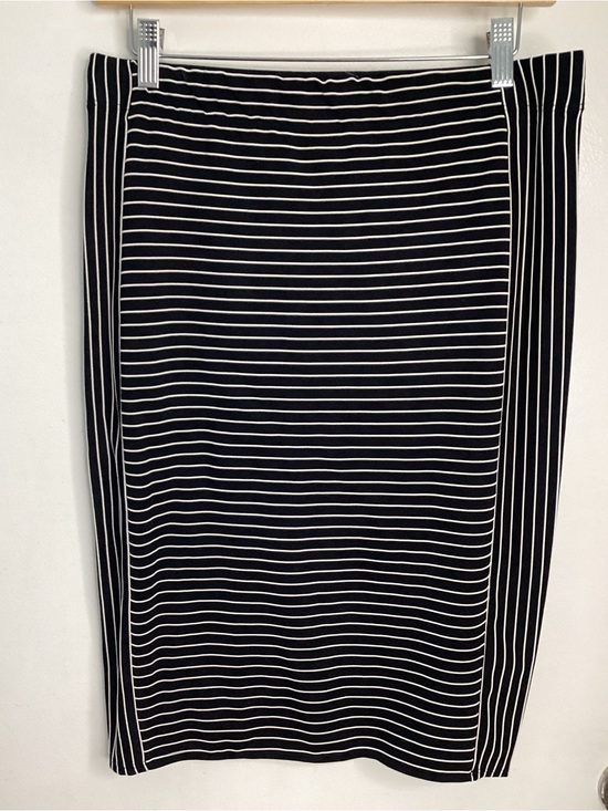 Max Studio Dresses & Skirts - Max Studio Black and White Striped Pencil Skirt M